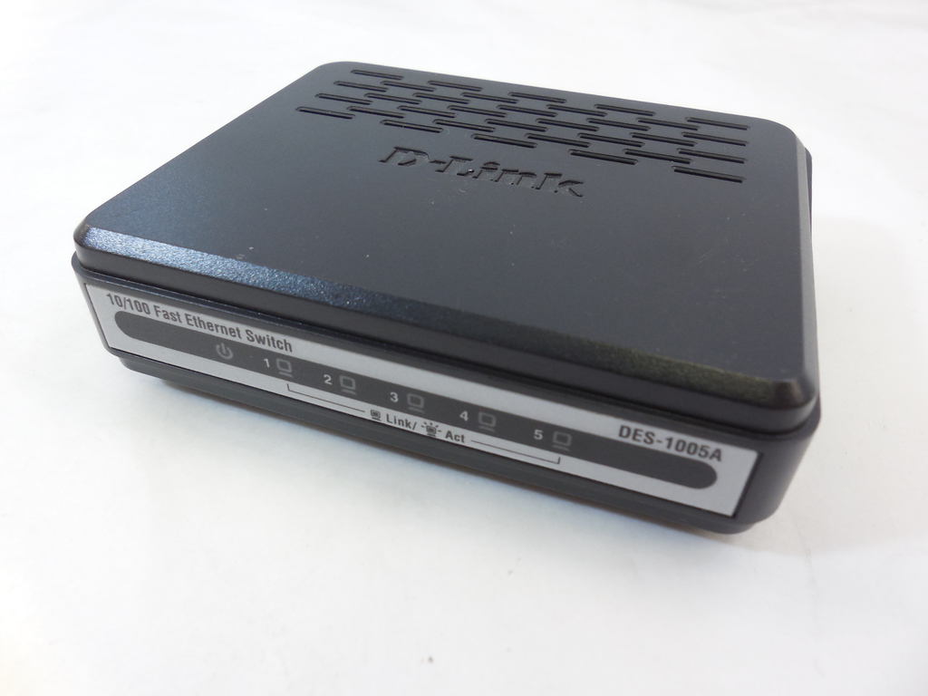 Коммутатор (switch) D-link DES-1005A /5 портов - Pic n 268454