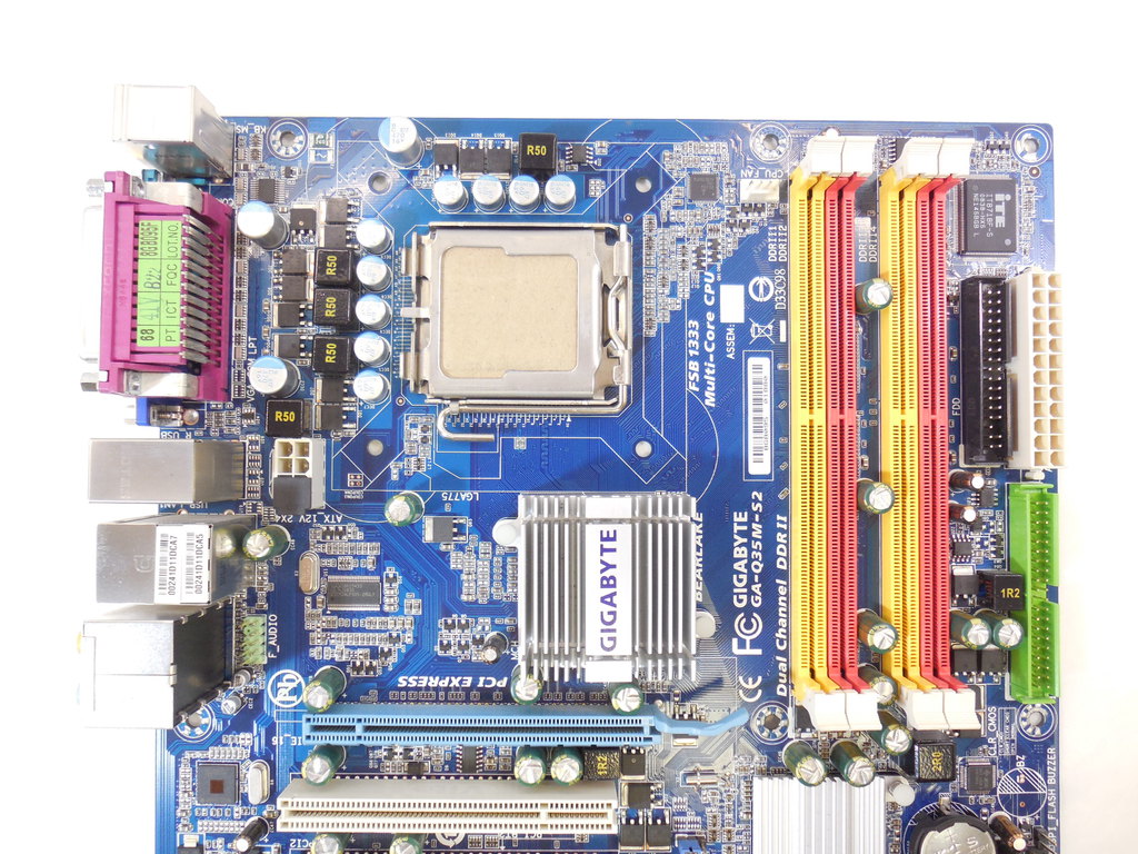 Материнская плата GIGABYTE GA-Q35M-S2 - Pic n 271152