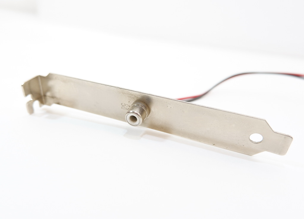 Планка портов в корпус Molex — RCA DC 5v - Pic n 37707