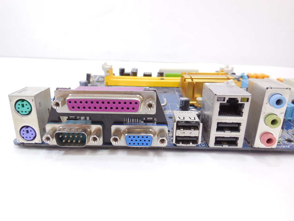 Мат. плата MB Socket 775 Gigabyte GA-G31M-ES2C - Pic n 123632