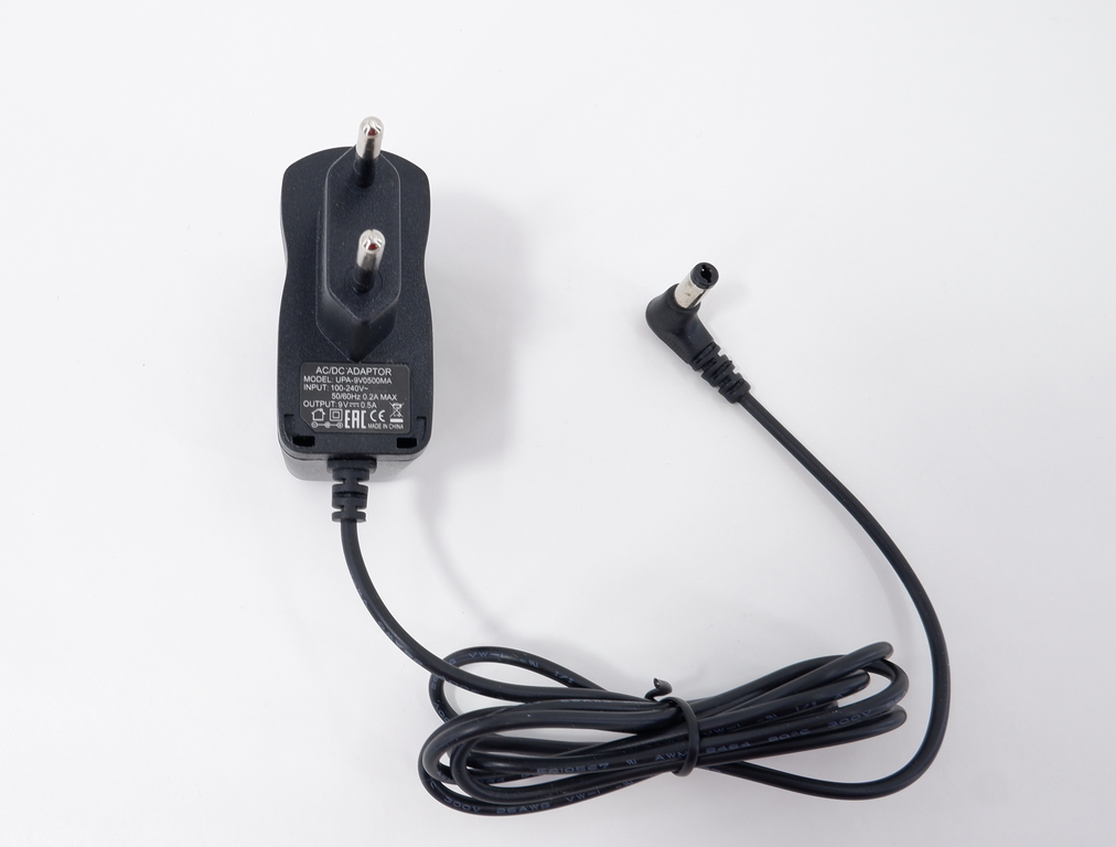 Универсальный Блок питания AC/DC ADAPTER UPA-9V0500MA 9V 500mA штекер 5.5мм, для роутера, ресивера, ТВ приставки и т.д. - Pic n 250796