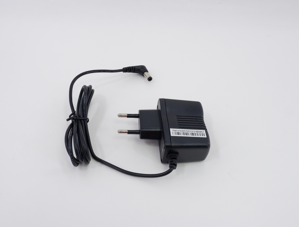 Универсальный Блок питания AC/DC ADAPTER UPA-9V0500MA 9V 500mA штекер 5.5мм, для роутера, ресивера, ТВ приставки и т.д. - Pic n 250796