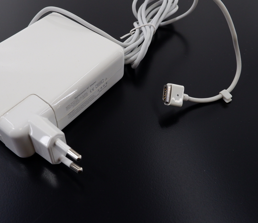 Блок питания Apple Magnetic A1172 85W, коннектор (magsafe 1), 2 напряжения: 18.5V 4.6A и 16.5V 3.65A. Для ноутбуков до 2012года - Pic n 253328