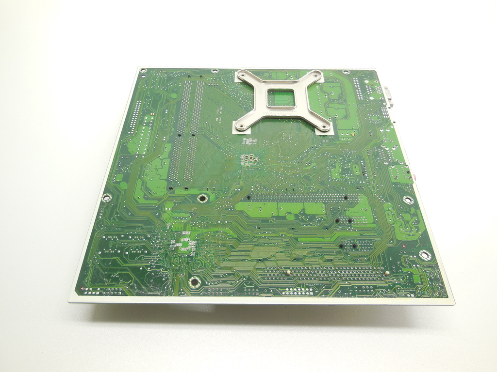 Материнская плата Socket 775 Foxconn H-IG41 Рамка задних портов в комплекте - Pic n 258333
