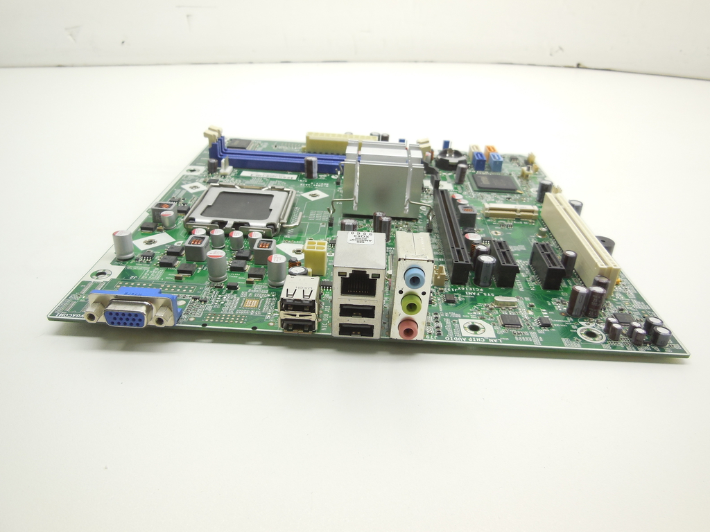 Материнская плата Socket 775 Foxconn H-IG41 Рамка задних портов в комплекте - Pic n 258333