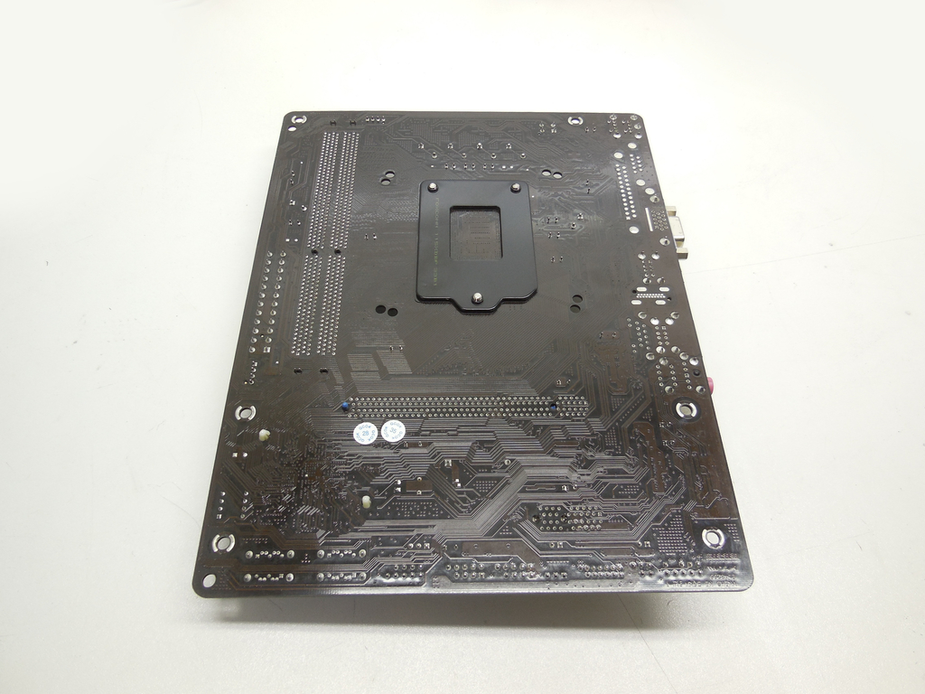 Материнская плата Asrock H61M-VG4 Socket 1155 Рамка задник портов в комплекте - Pic n 310605