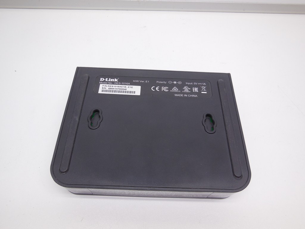 Коммутатор D-link DES-1016A E1, Неуправляемый, 16 портов Ethernet 10/100 Мбит сек - Pic n 310865
