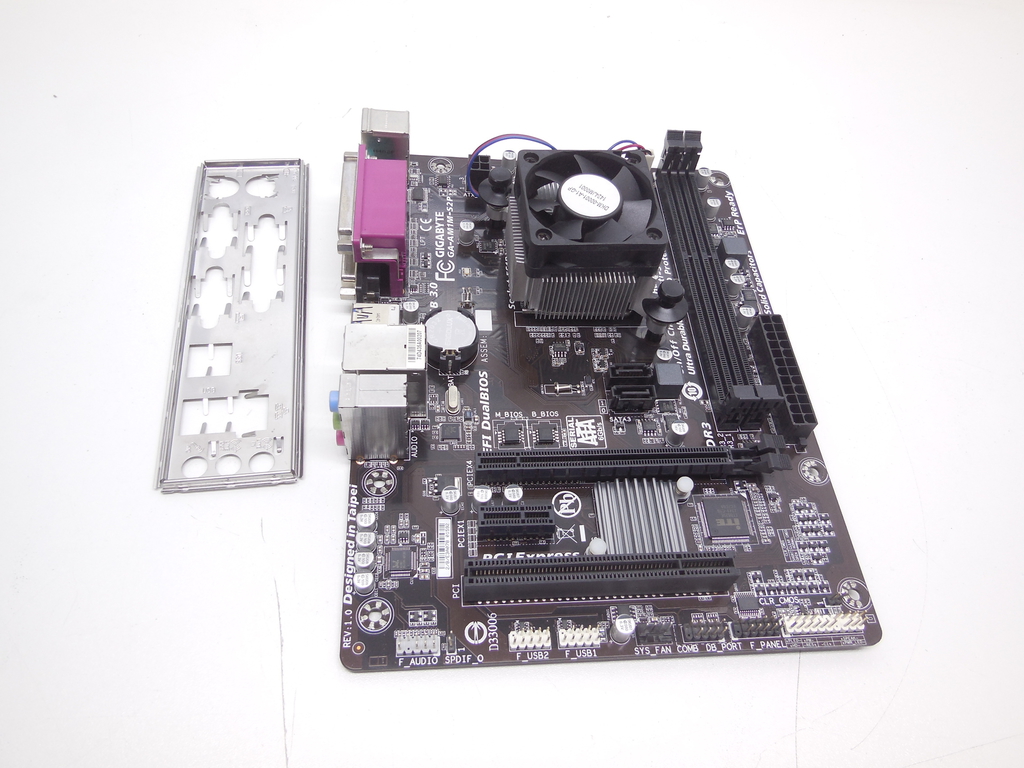 Материнская плата Socket AM1 (FS1B) Gigabyte GA-AM1M-S2P (rev. 1.0) С процессором 4 ядра AMD Sempron 3850 (1.3 ГГц) - Pic n 310867
