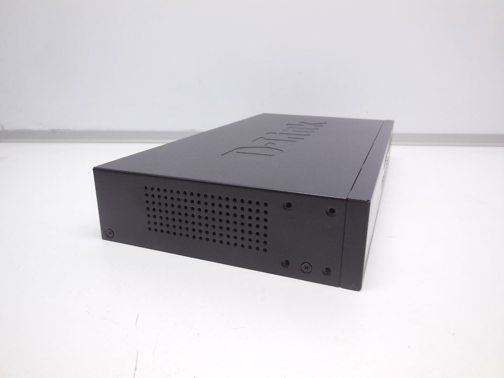 Неуправляемый коммутатор D-Link DES-1016D / H1A, 16 портов 10/100 Мбит/сек - Pic n 310868