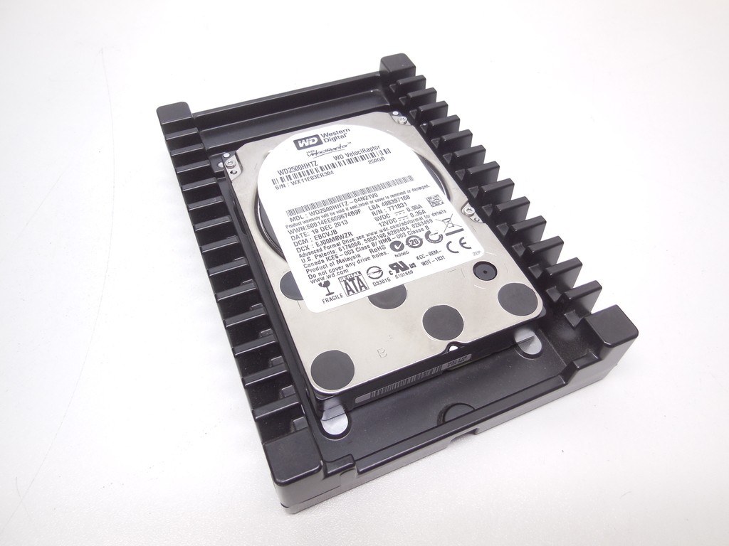 Жесткий диск 2.5" WD VelociRaptor WD2500HHTZ, 250Гб, Буфер HDD 64 Мб, SATA III 6Gbit/s, 10000 rpm - Pic n 310888