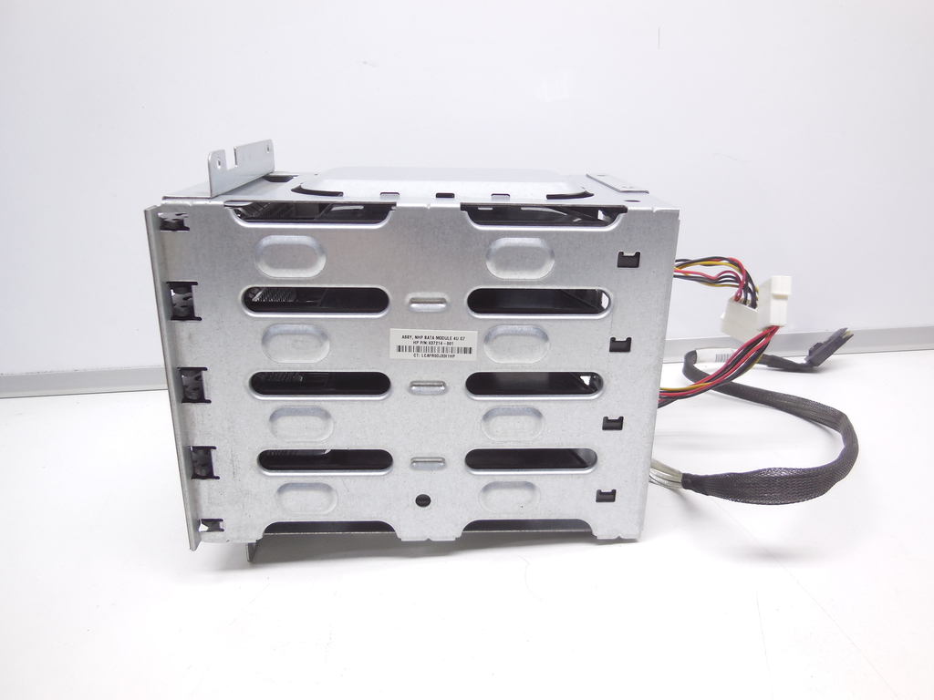 Корзина для жестких дисков HP 637214-001 от сервера HP ProLiant ML110 G7 - Pic n 310955