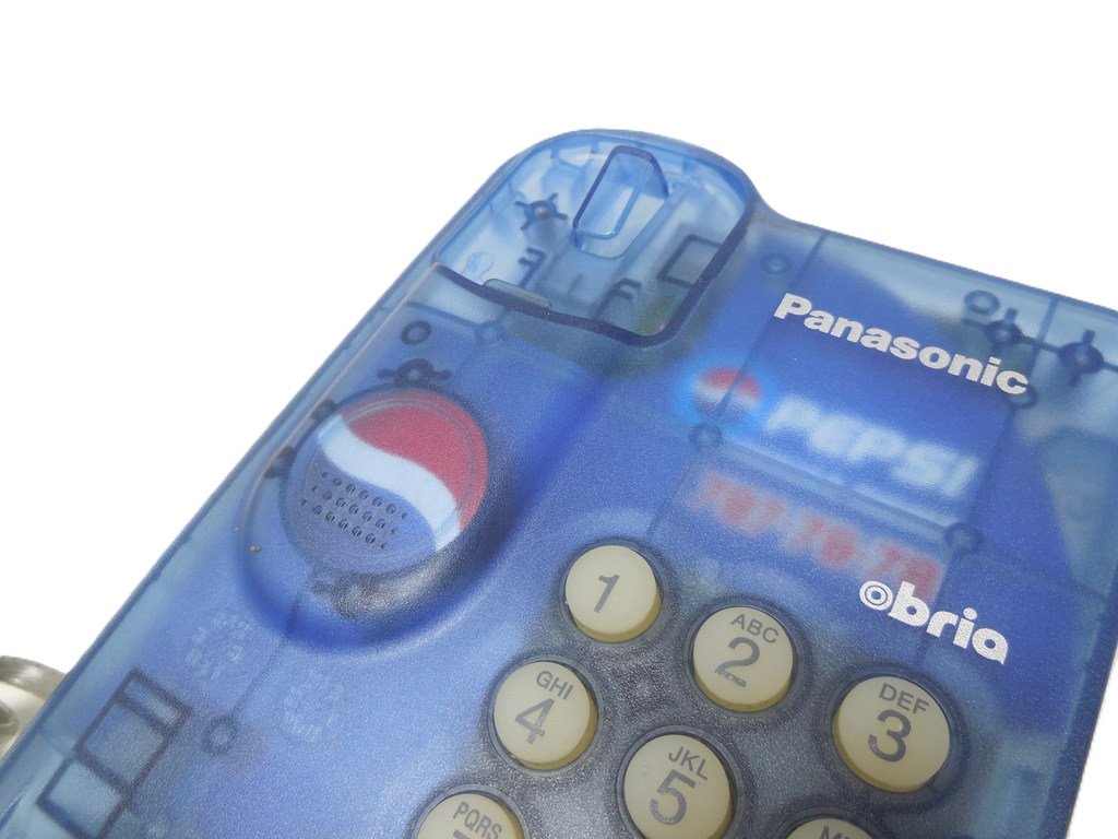 Проводной телефон PEPSI Panasonic KX-TS3MXF Особенности корпуса: Выполнен в стиле компании PEPSI, в прозрачном корпусе. - Pic n 310971