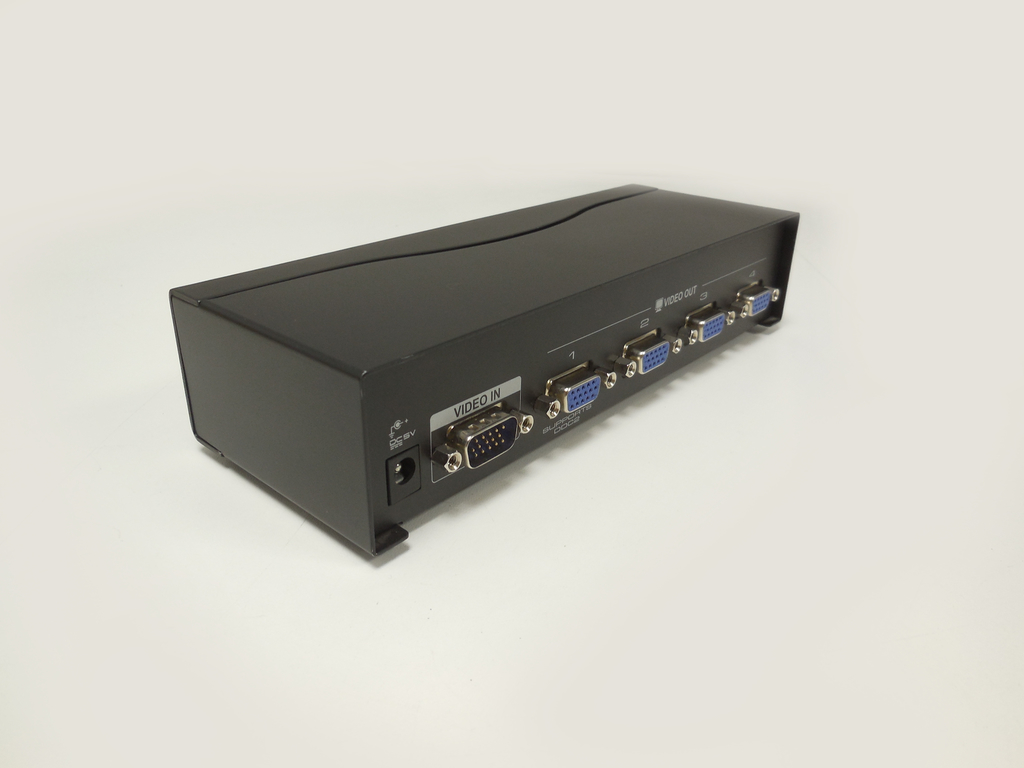 Видеосплиттер ATEN 4-Port Video Splitter (VS134A) 1 вход SVGA и 4 выхода видеосигнала - Pic n 310974