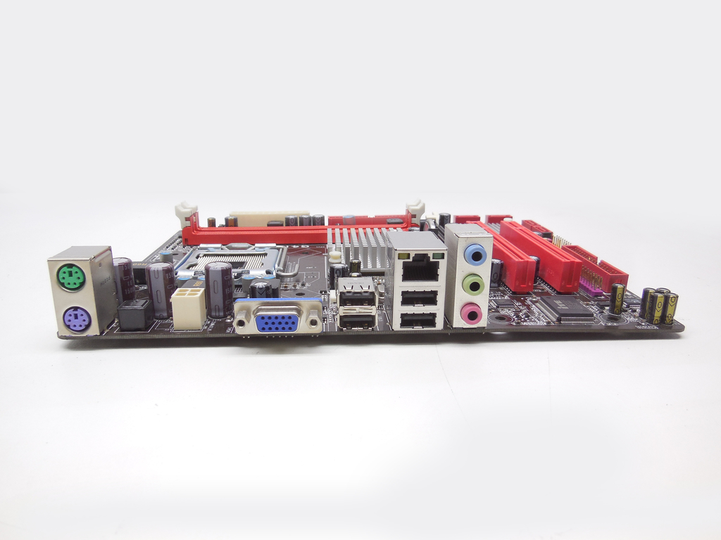 Материнская плата Socket 775 Biostar G41D3+ Рамка задних портов в комплекте - Pic n 310986