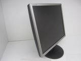 Монитор TFT 19" Samsung SyncMaster 943N пятно