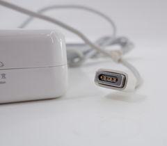 Блок питания Apple Magnetic A1172 85W, коннектор (magsafe 1), 2 напряжения: 18.5V 4.6A и 16.5V 3.65A. Для ноутбуков до 2012года - Pic n 253328