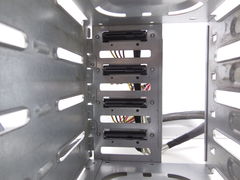 Корзина для жестких дисков HP 637214-001 от сервера HP ProLiant ML110 G7 - Pic n 310955