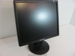 ЖК-монитор 17" Samsung SyncMaster 743N